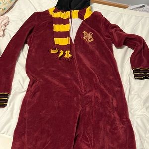 HARRY POTTER ONESIE PAJAMA WOMENS SIZE US MEDIUM
